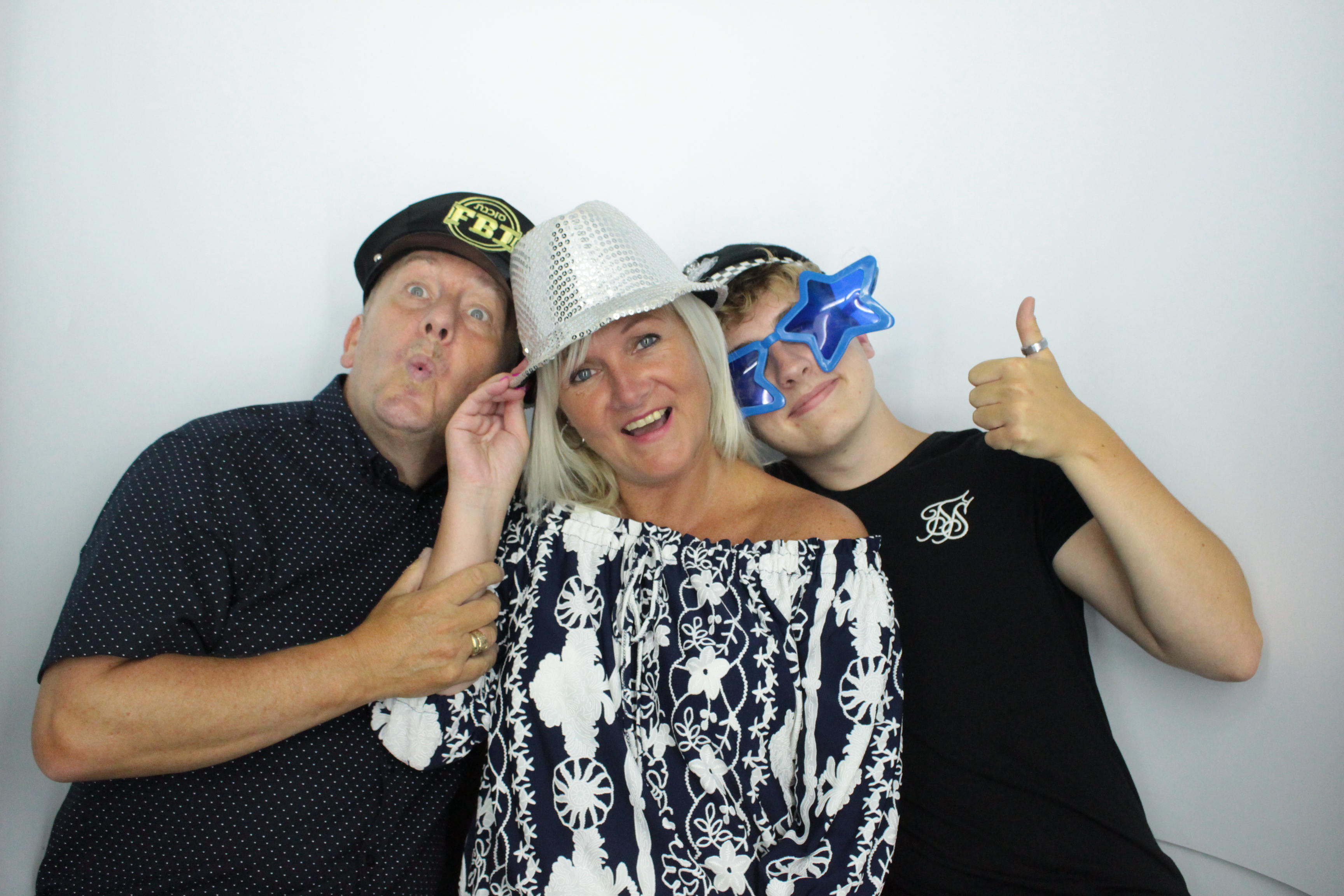 Martin & Colleen’s Joint 50th | View more photos from the event at gallery.myphotoboothexperience.co.uk/u/MyPhotoBoothExperienceLtd/Martin-Colleen’s-Joint-50th